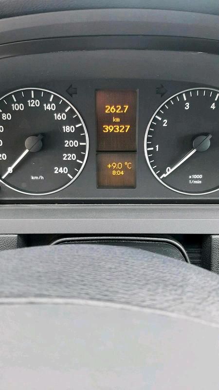 Gebraucht Mercedes A160 95 PS (69 kW) 2011 Grau Limousine