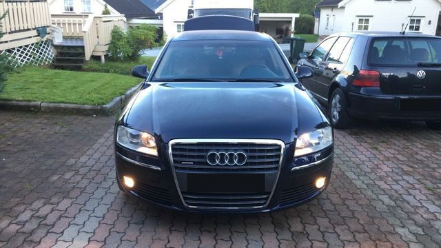 Usata Audi A8 233 CV (171 kW) 2006 Blu Berlina