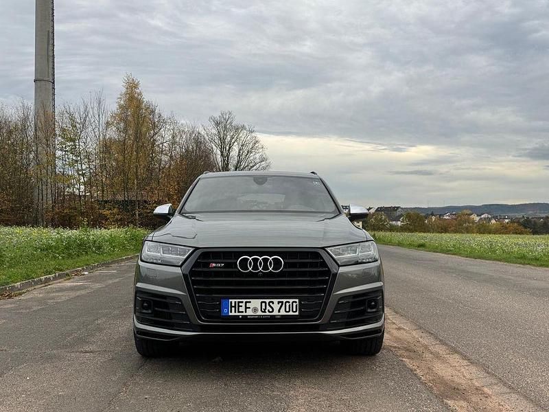 Gebraucht Audi SQ7 Sport 435 PS (319 kW) 2017 Grau SUV