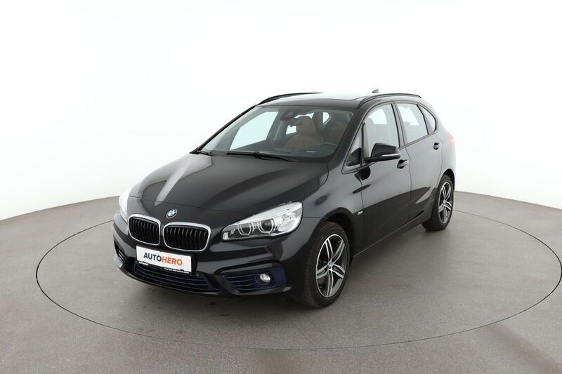 Schwarz Gebraucht 2016 BMW 220 Active Tourer Sport Line Van / Kleinbus | 15.650 € (Fairer Preis) - Bild 1/4