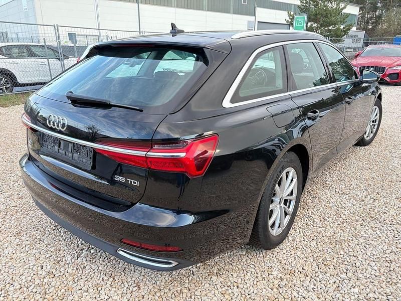 Gebraucht Audi A6 Basis 163 PS (119 kW) 2021 Schwarz Kombi