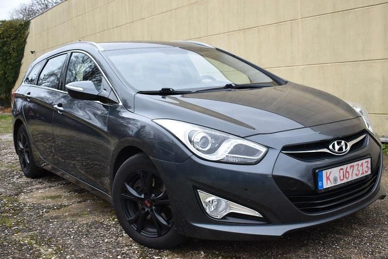Gebraucht Hyundai i40 135 PS (99 kW) 2013 Grau Kombi