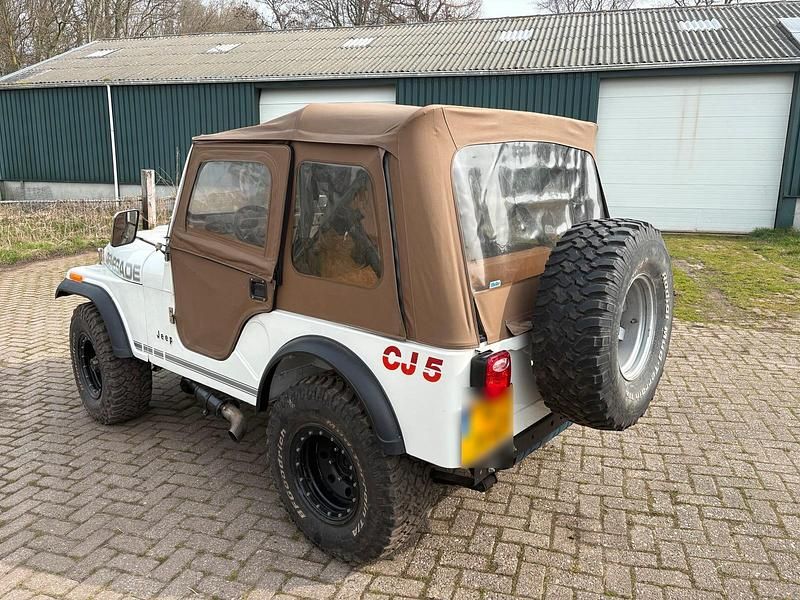 Gebraucht Jeep CJ 200 PS (147 kW) 1979 Weiß SUV