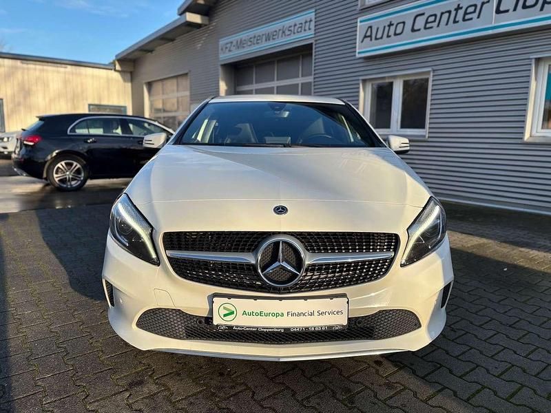 Gebraucht Mercedes A220 Urban 177 PS (130 kW) 2017 Weiß Kleinwagen