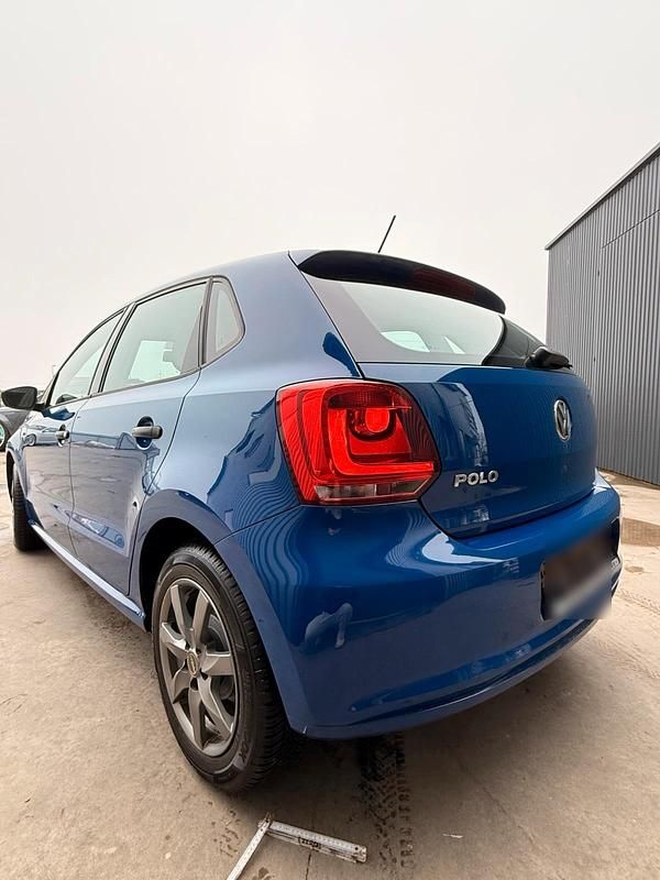 Gebraucht VW Polo 70 PS (51 kW) 2010 Blau Kleinwagen