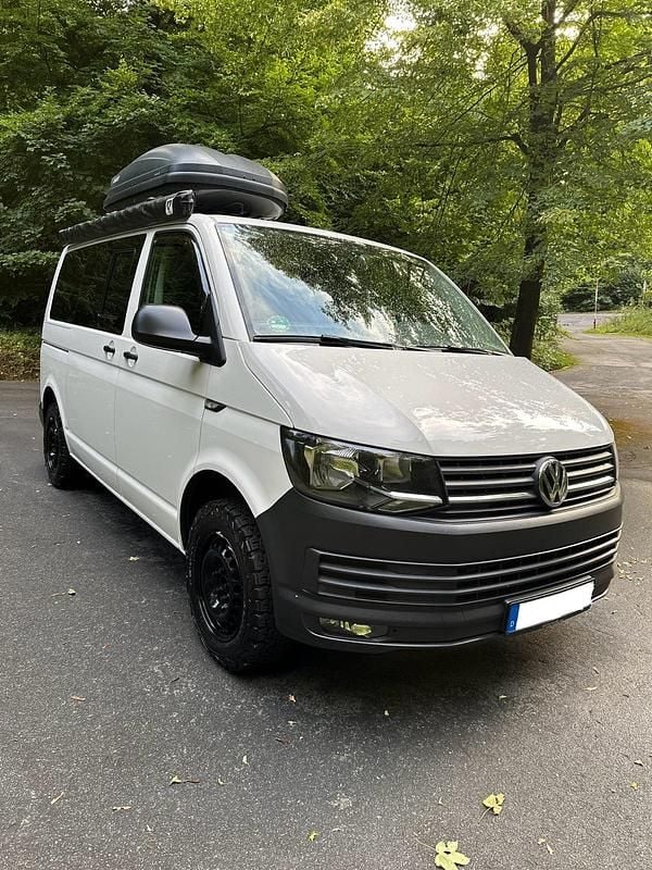 Weiß Gebraucht 2018 VW T6 Basis Van | 17.900 € - Bild 1/4