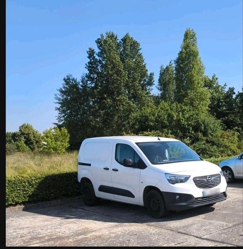 Gebraucht Opel Combo 105 PS (77 kW) 2019 Weiß Van / Kleinbus