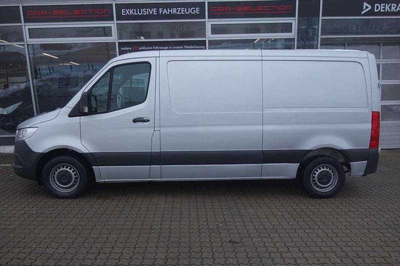 Gebraucht Mercedes Sprinter 143 PS (105 kW) 2020 Silber Van