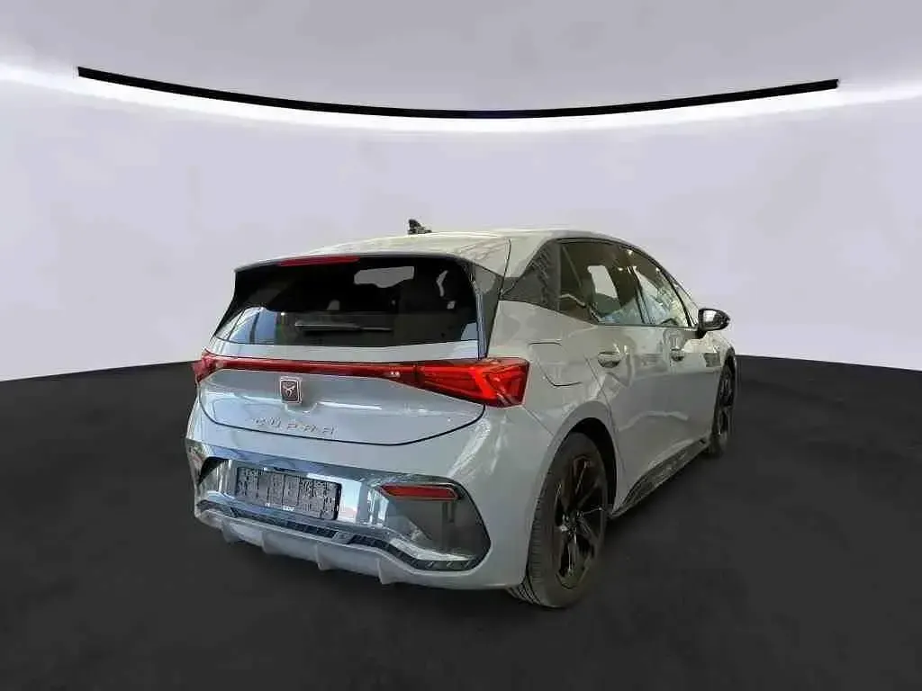 Second-hand Cupra Born 150 kW (204 CP) 2024 Gri Hatchback