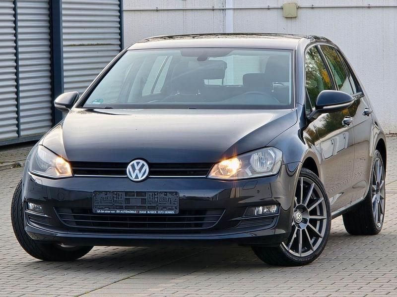 Schwarz Gebraucht 2014 VW Golf VII Trendline Limousine | 6.999 € (Fairer Preis) - Bild 1/2