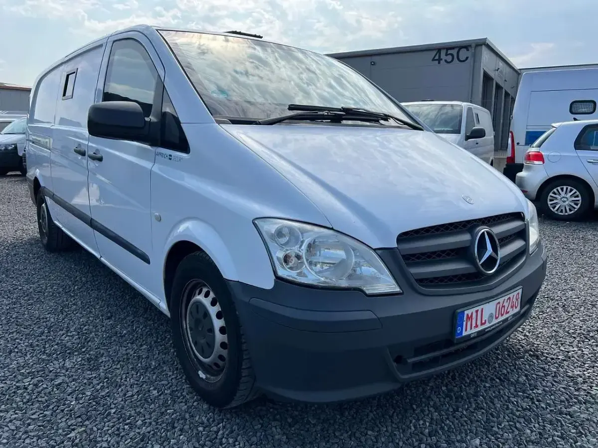 Gebraucht Mercedes Vito 163 PS (119 kW) 2014 Weiß Van