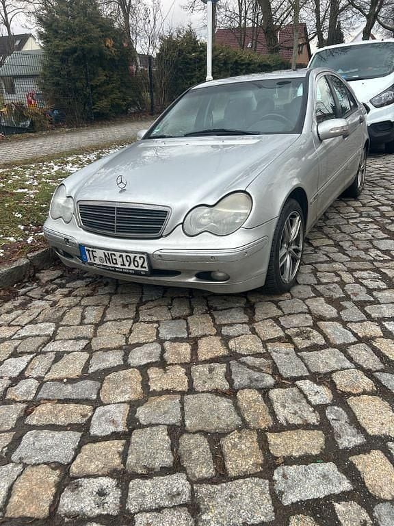 Gebraucht Mercedes 240 170 PS (125 kW) 2001 Silber Limousine