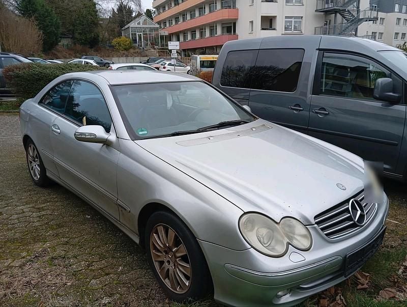 Gebraucht Mercedes CLK200 163 PS (119 kW) 2005 Silber Coupé