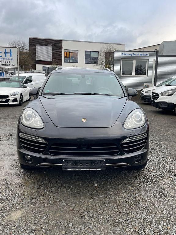 Schwarz Gebraucht 2010 Porsche Cayenne SUV | 16.480 € (Etwas zu teuer) - Bild 1/4