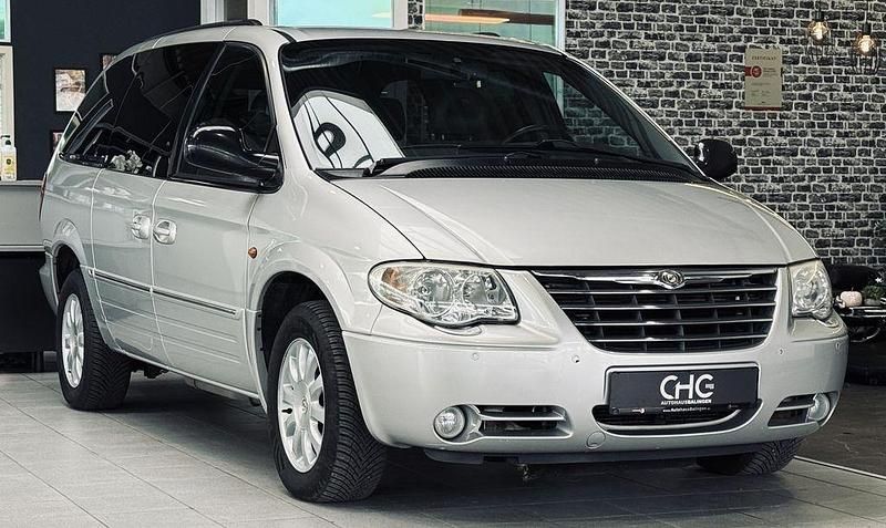 Silber Gebraucht 2007 Chrysler Grand Voyager Limited Van / Kleinbus | 3.490 € (Guter Preis) - Bild 1/4