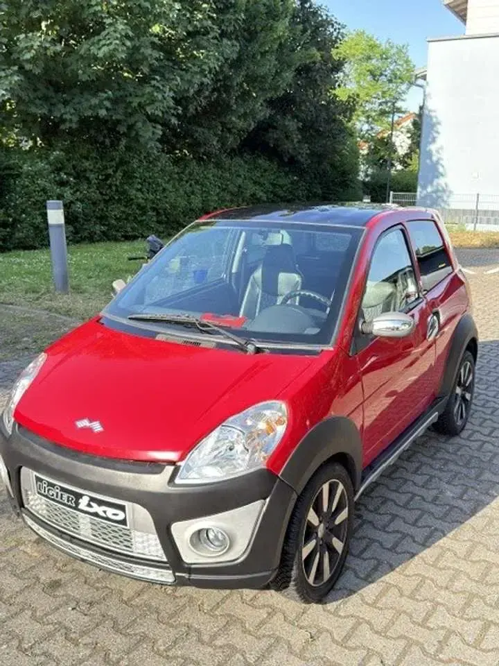 Gebraucht Ligier IXO 5 PS (3 kW) 2012 Rot Kleinwagen