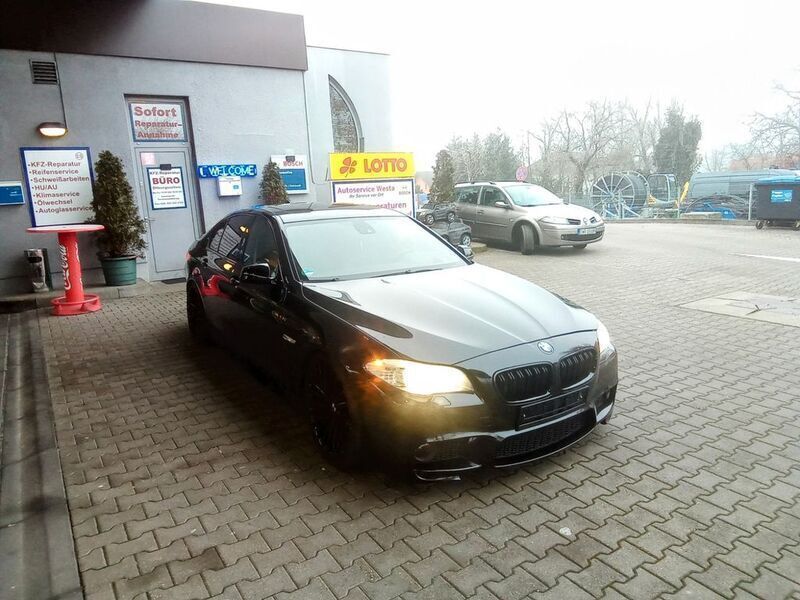Schwarz Gebraucht 2011 BMW 535 Shadowline Limousine | 14.999 € (Fairer Preis) - Bild 1/4