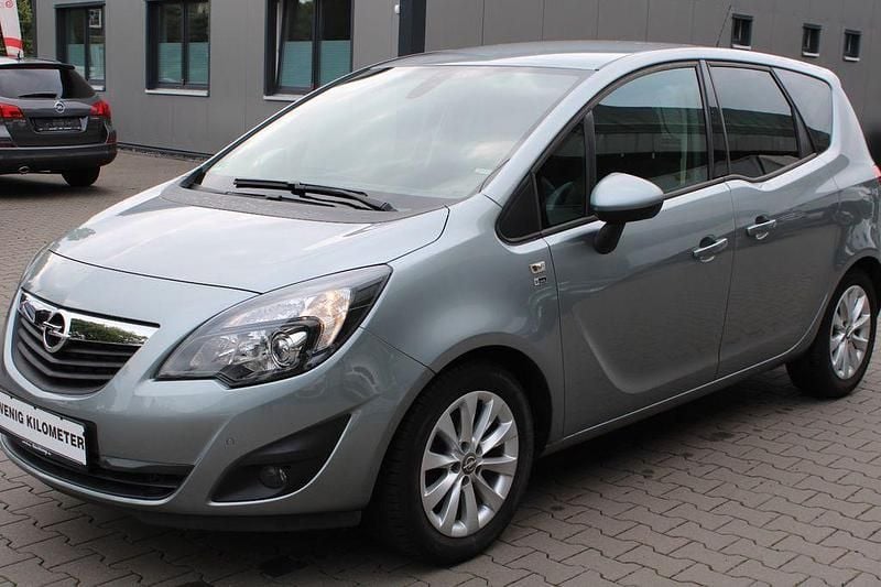 Grau Gebraucht 2012 Opel Meriva Van / Kleinbus | 8.950 € (Fairer Preis) - Bild 1/4