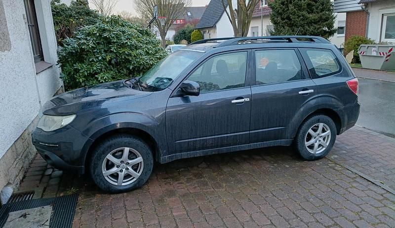 Gebraucht Subaru Forester 147 PS (108 kW) 2011 Schwarz SUV