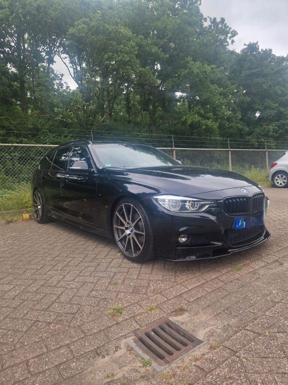 Schwarz Gebraucht 2018 BMW 320 Gran Turismo Performance Limousine | 21.500 € (Etwas zu teuer) - Bild 1/4