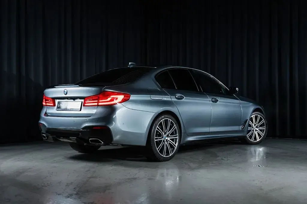 Gebraucht BMW 540 Performance 340 PS (250 kW) 2017 Silber Limousine