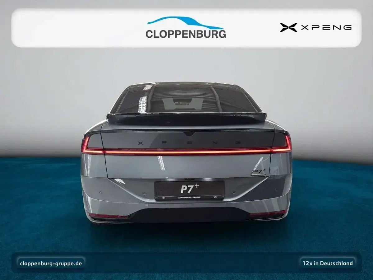 Neu XPENG P7 AWD Performance 347 kW (473 PS) 2026 Graphite grey Limousine