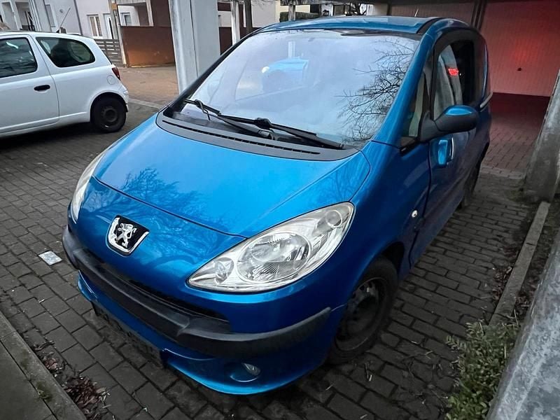Gebraucht Peugeot 1007 88 PS (64 kW) 2005 Blau Van / Kleinbus