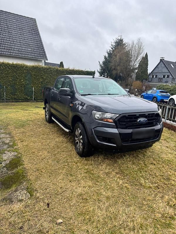 Gebraucht Ford Ranger 160 PS (117 kW) 2017 Grau Pickup
