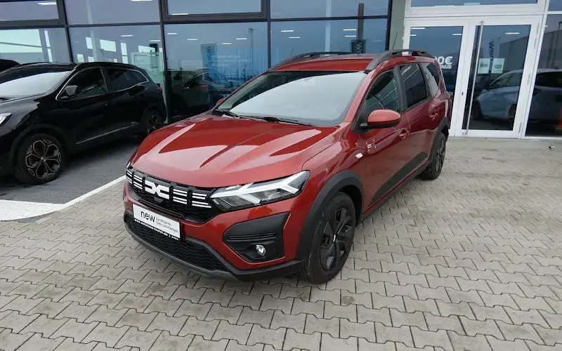 Gebraucht Dacia Jogger Expression 110 PS (80 kW) 2024 Braun Van / Kleinbus