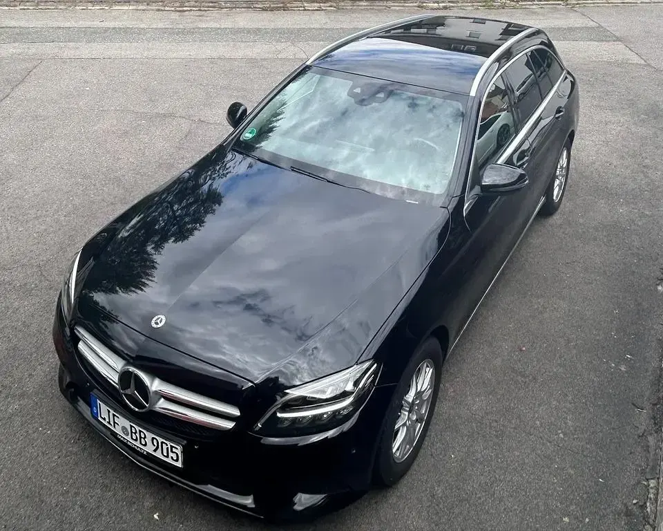 Gebraucht Mercedes C200 160 PS (117 kW) 2021 Schwarz Limousine