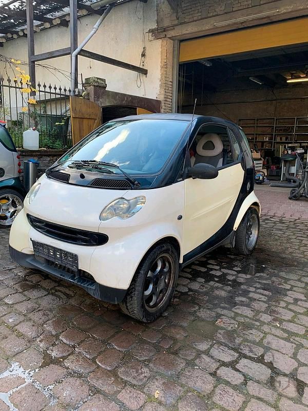 Beige Gebraucht 2004 Smart ForTwo Coupé Coupé | 1.800 € (Fairer Preis) - Bild 1/4
