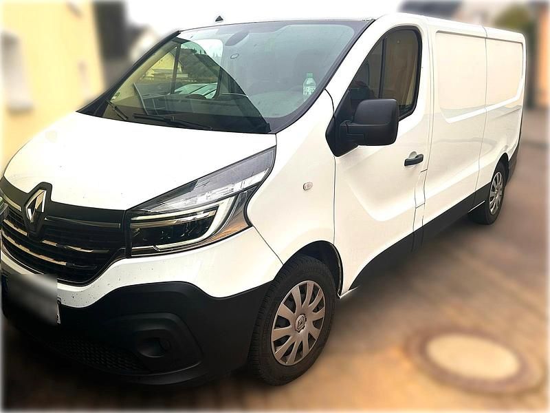 Weiß Gebraucht 2021 Renault Trafic Van / Kleinbus | 15.250 € - Bild 1/4