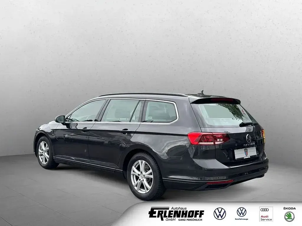 Gebraucht VW Passat Business 150 PS (110 kW) 2022 Grau Kombi