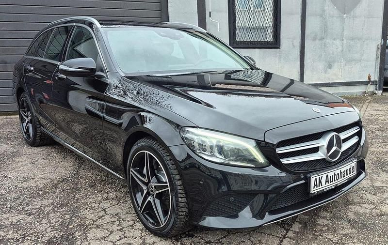 Gebraucht Mercedes C400 333 PS (244 kW) 2019 Schwarz Kombi