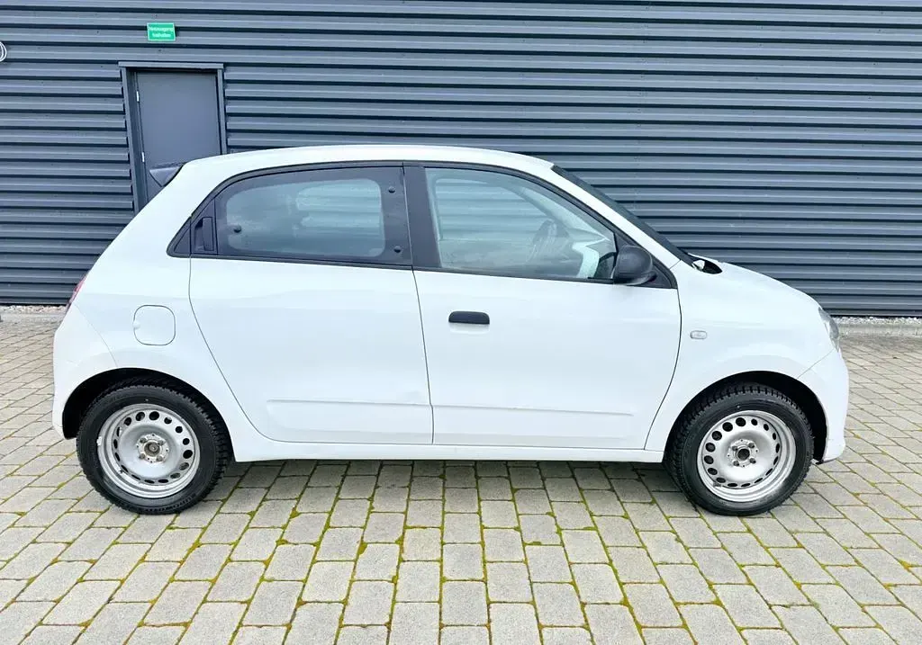Gebraucht Renault Twingo Life 69 PS (50 kW) 2018 Weiß Kleinwagen