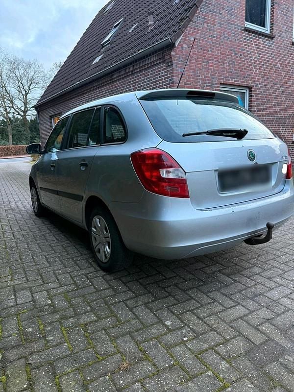 Gebraucht Skoda Fabia 90 PS (66 kW) 2011 Silber Kombi