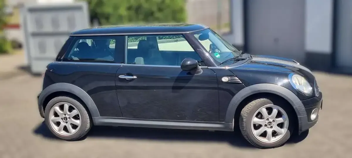Gebraucht Mini ONE 95 PS (69 kW) 2010 Schwarz Kleinwagen