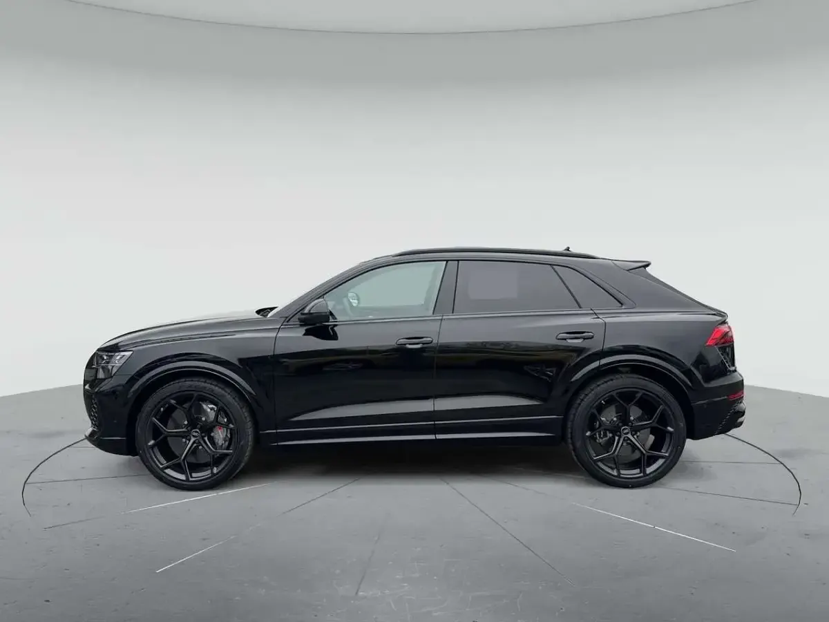 Neu Audi RS Q8 Performance 640 PS (470 kW) 2026 Mythosschwarz metallic SUV