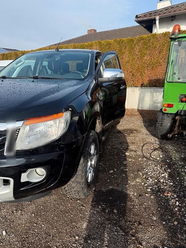 Gebraucht Ford Ranger 200 PS (147 kW) 2015 Schwarz Abholung