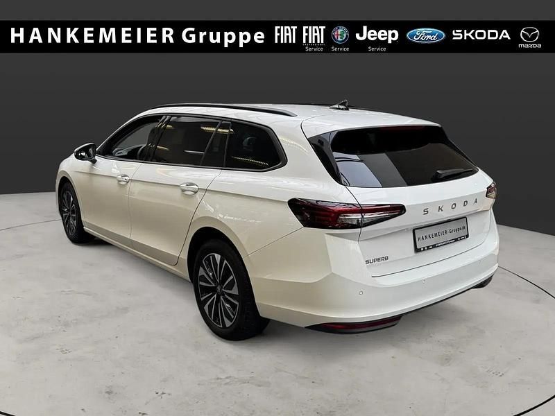 Gebraucht Skoda Superb Selection 150 PS (110 kW) 2025 Weiß Kombi