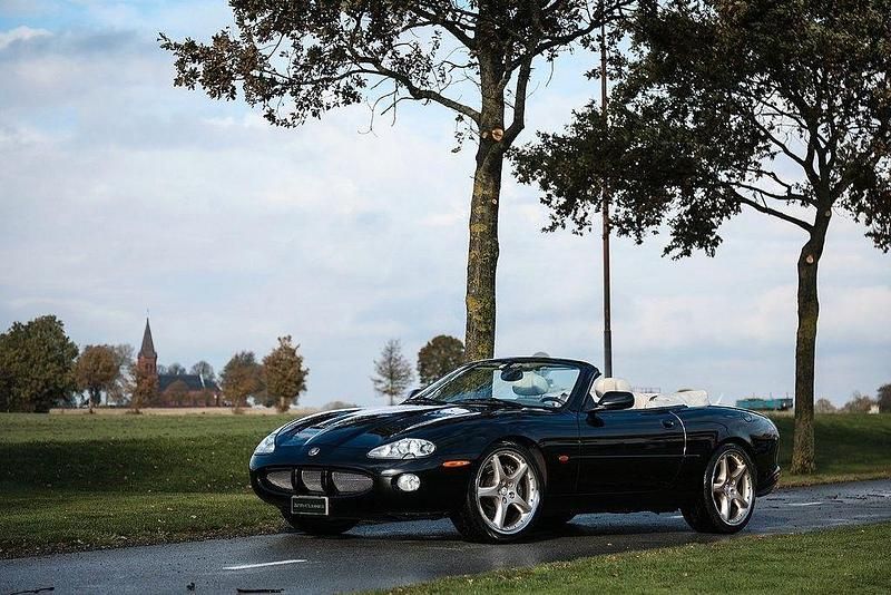 Gebraucht Jaguar XKR S 363 PS (266 kW) 2001 Schwarz Cabrio