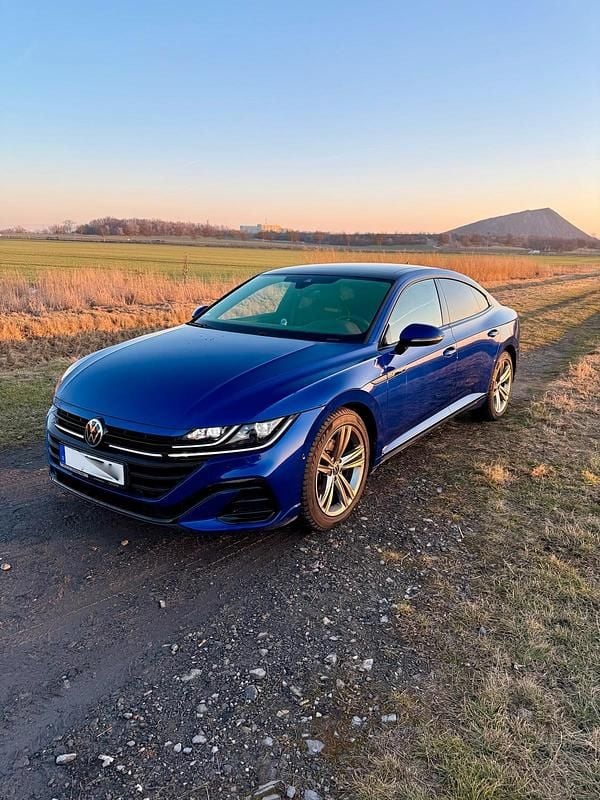 Blau Gebraucht 2021 VW Arteon Limousine | 35.000 € (Etwas zu teuer) - Bild 1/4
