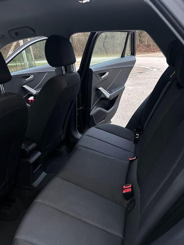 Gebraucht Audi Q2 Design 150 PS (110 kW) 2017 Schwarz SUV