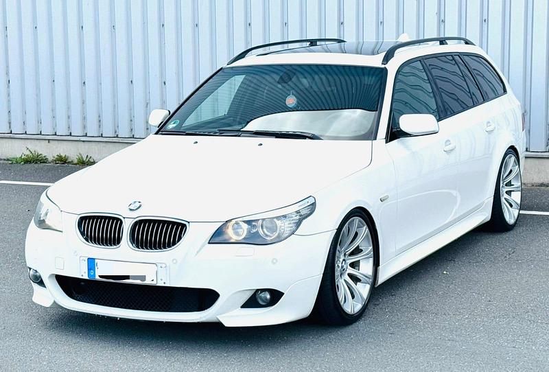 Weiß Gebraucht 2007 BMW 530 M Sport Kombi | 8.000 € (Fairer Preis) - Bild 1/4