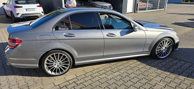 Gebraucht Mercedes C63 AMG AMG 457 PS (336 kW) 2009 Silber Limousine