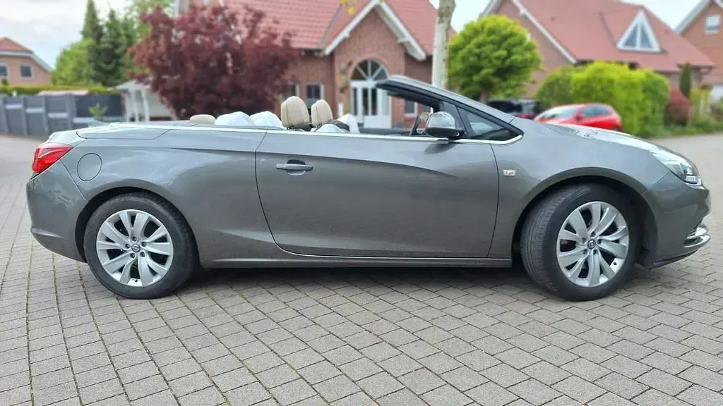 Gebraucht Opel Cascada Innovation 140 PS (102 kW) 2017 Grau Cabrio