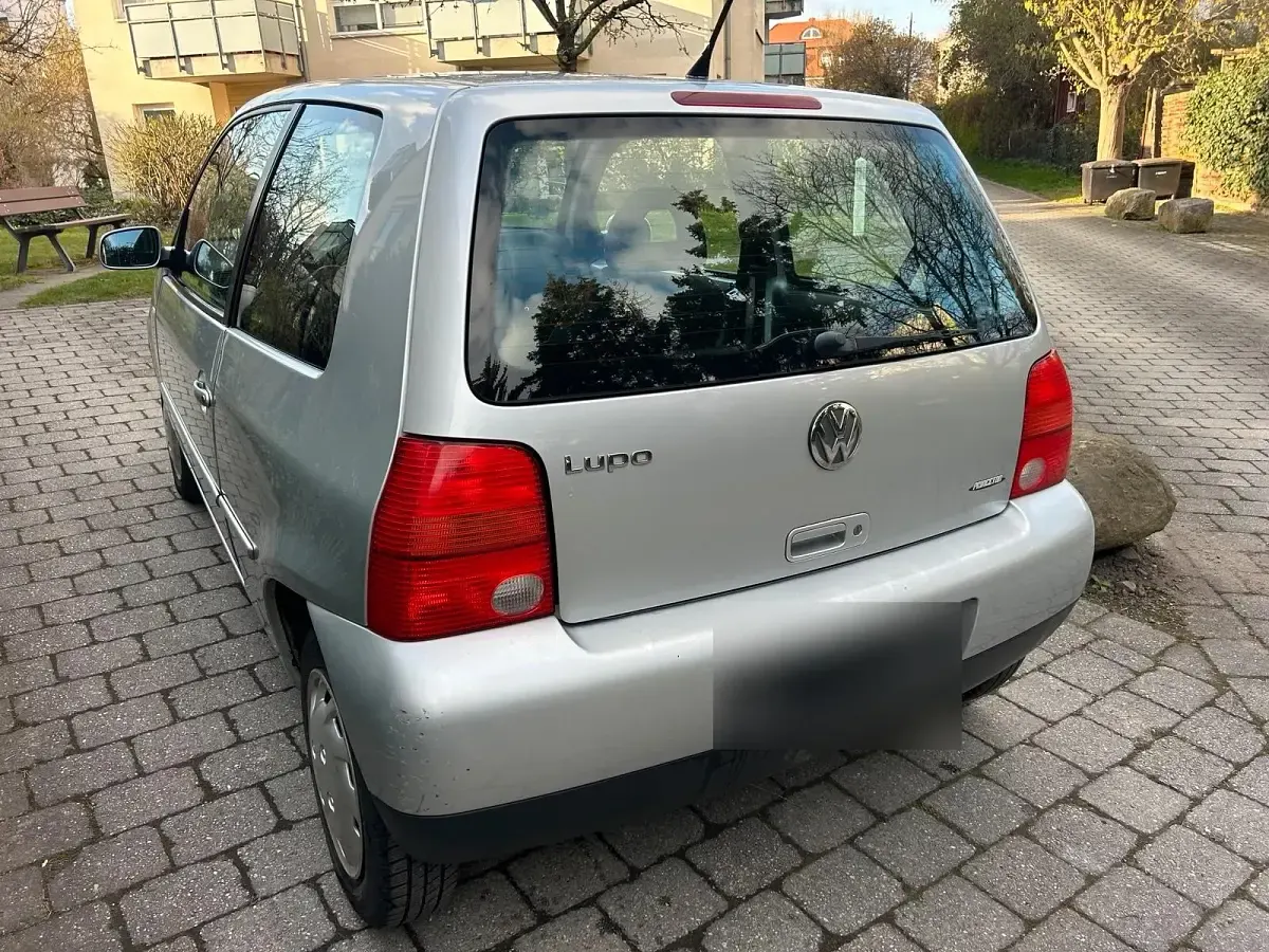 Gebraucht VW Lupo 50 PS (36 kW) 2002 Silber Kleinwagen