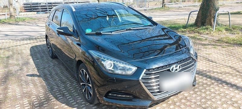 Gebraucht Hyundai i40 Style 141 PS (103 kW) 2017 Schwarz Kombi