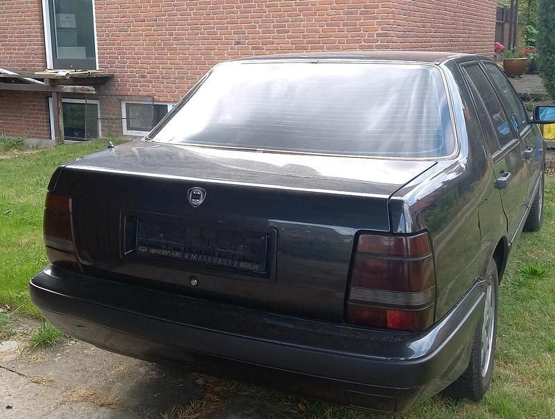 Gebraucht Lancia Thema 115 PS (84 kW) 1994 Schwarz Limousine