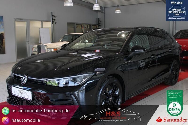 Grenadillschwarz Neu 2025 VW Passat R-line Kombi | 48.800 € (Superpreis) - Bild 1/4